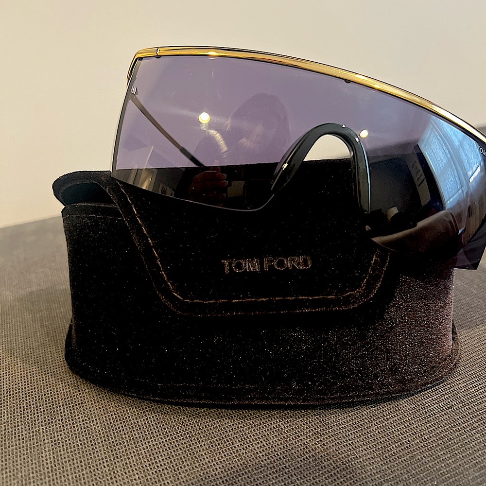 BRAND NEW Tom Ford Pavlos Black/Gold Sunglasses